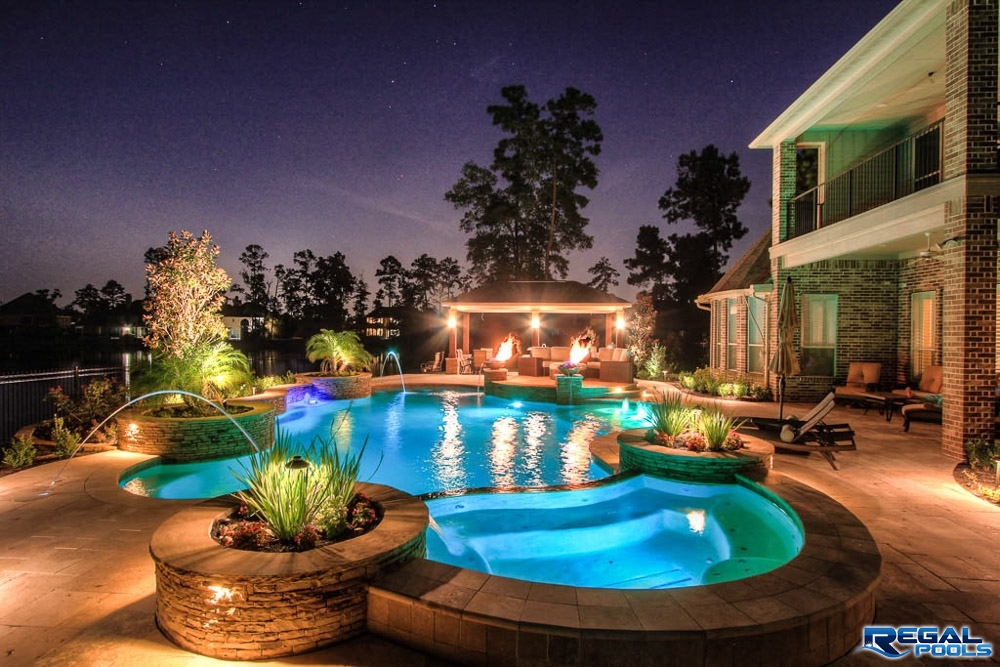 Tomball, TX custom pool builders