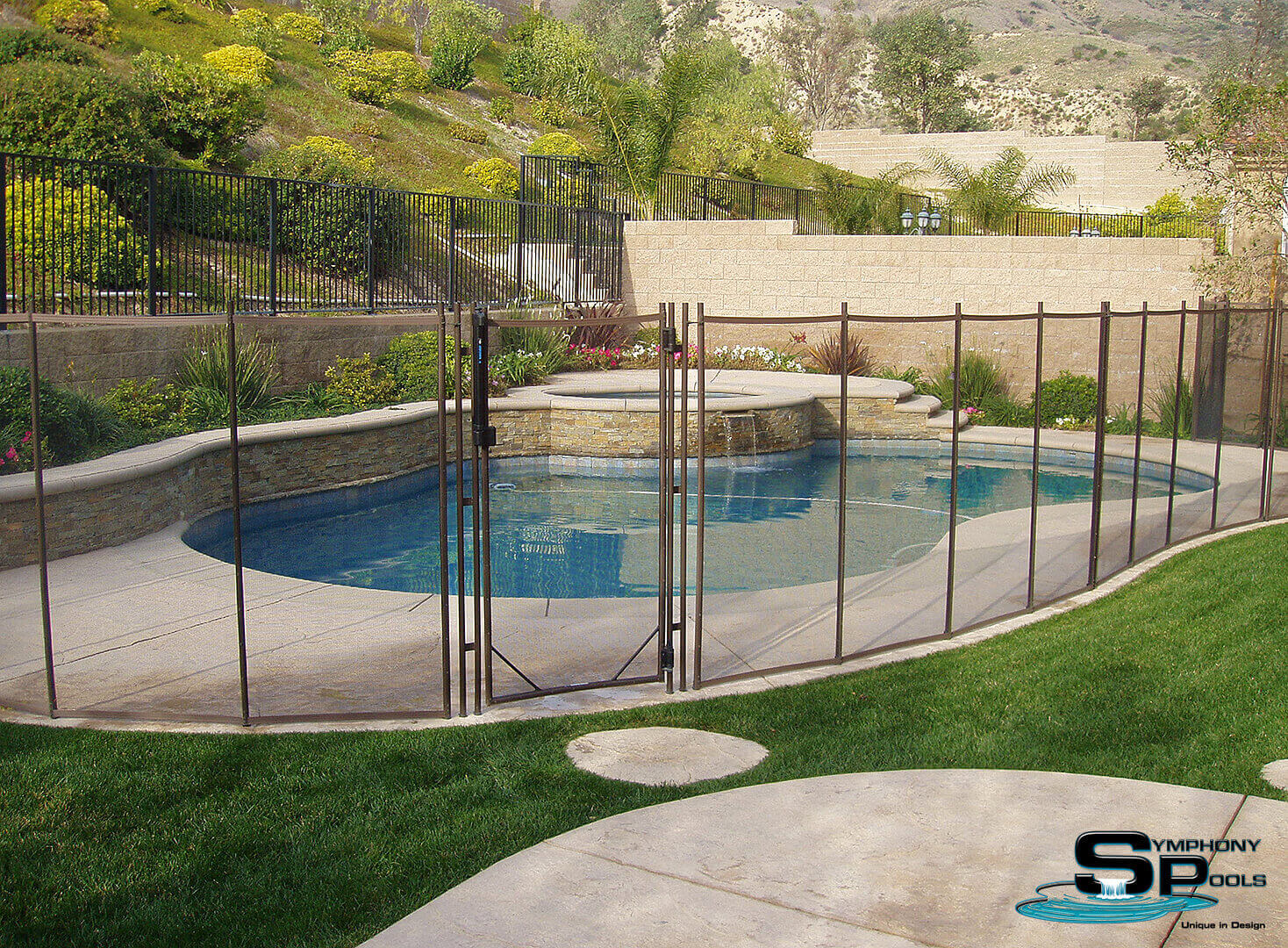 Symphony Pools, Inc pool company